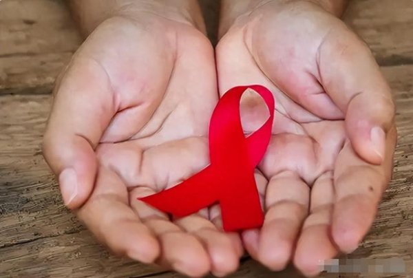 富才配资 中美日艾滋病人数断崖差距: 美国120万, 日本仅有2.4万, 中国呢?