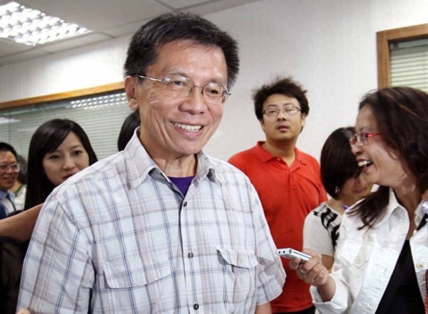 嘉多网 自爆曾起心动念要跟郝龙斌竞争台北市长，沈富雄爆当年弃选原因